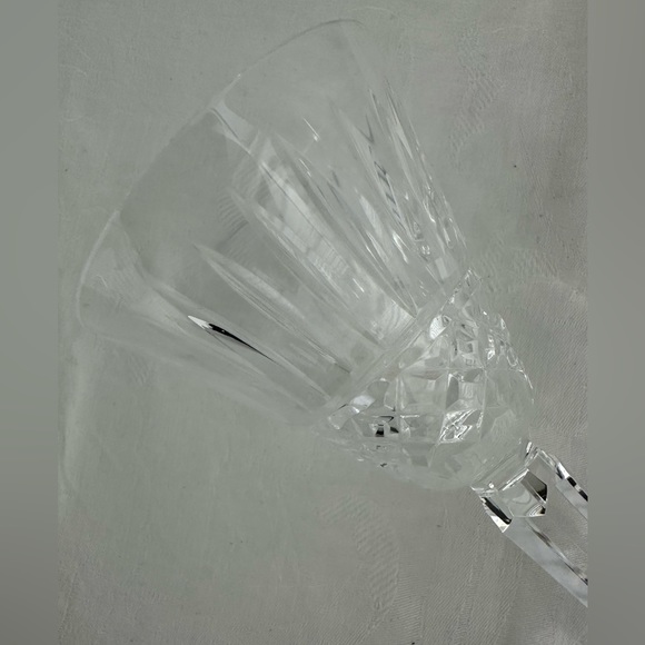 WATERFORD Crystal Maeve White Wine Glass - Picture 3 of 5